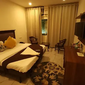 Bliss **** Chandīgarh